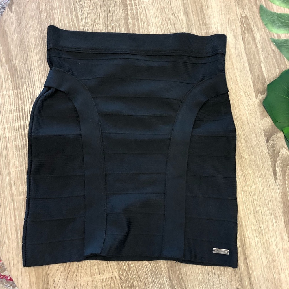 Guess stretchy skirt mini
